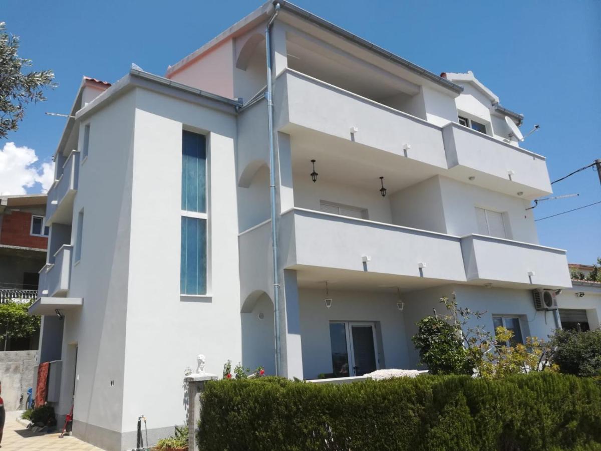 Apartment Istuk Kaštela Exteriör bild