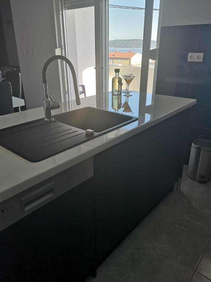 Apartment Istuk Kaštela Exteriör bild